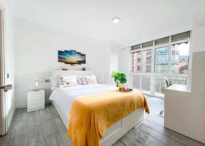3 Rooms Y 3 Baths Y Aparcamiento Catedral Malaga