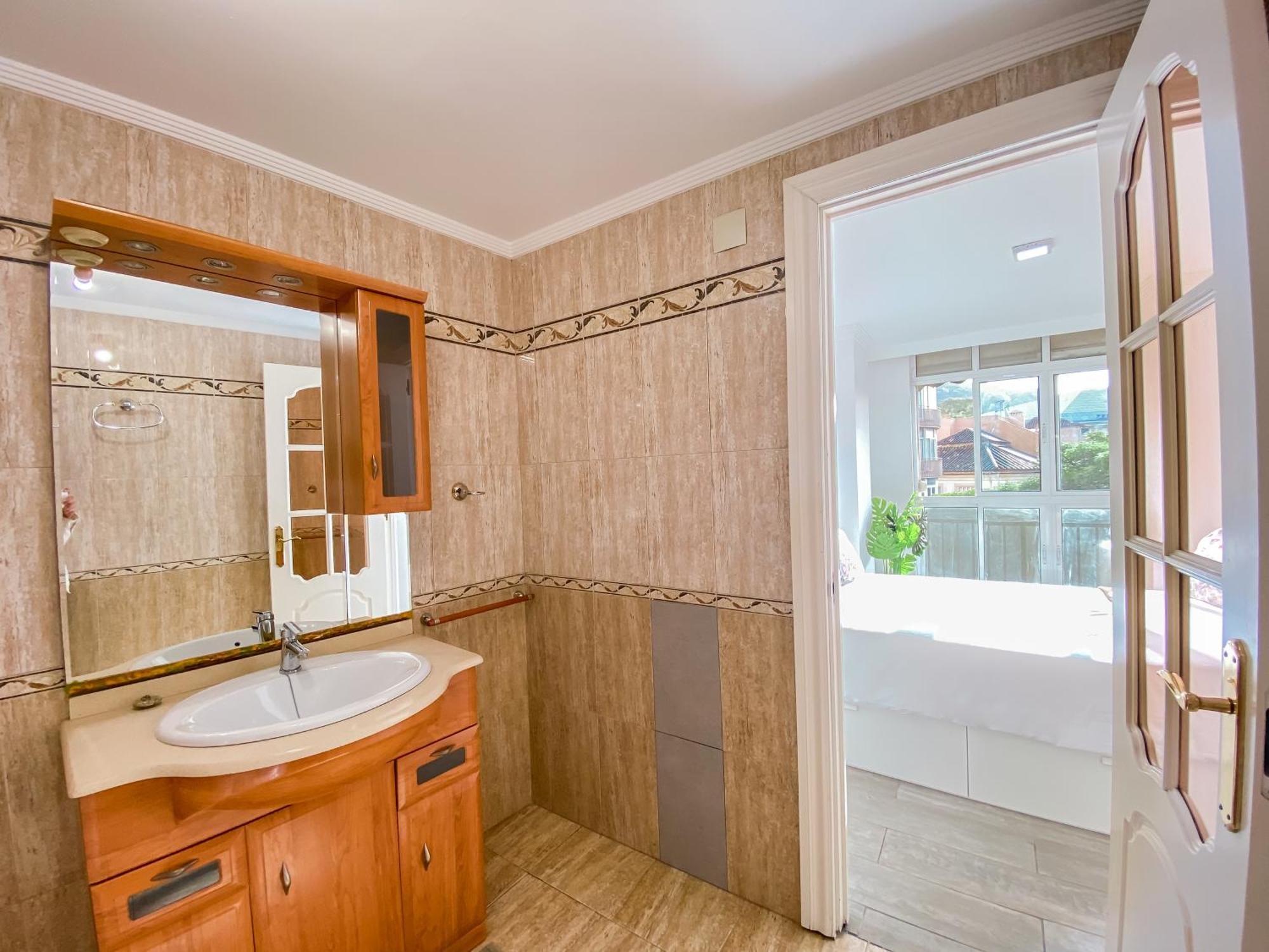 3 Y 3 Baths Y Aparcamiento Catedral * Malaga
