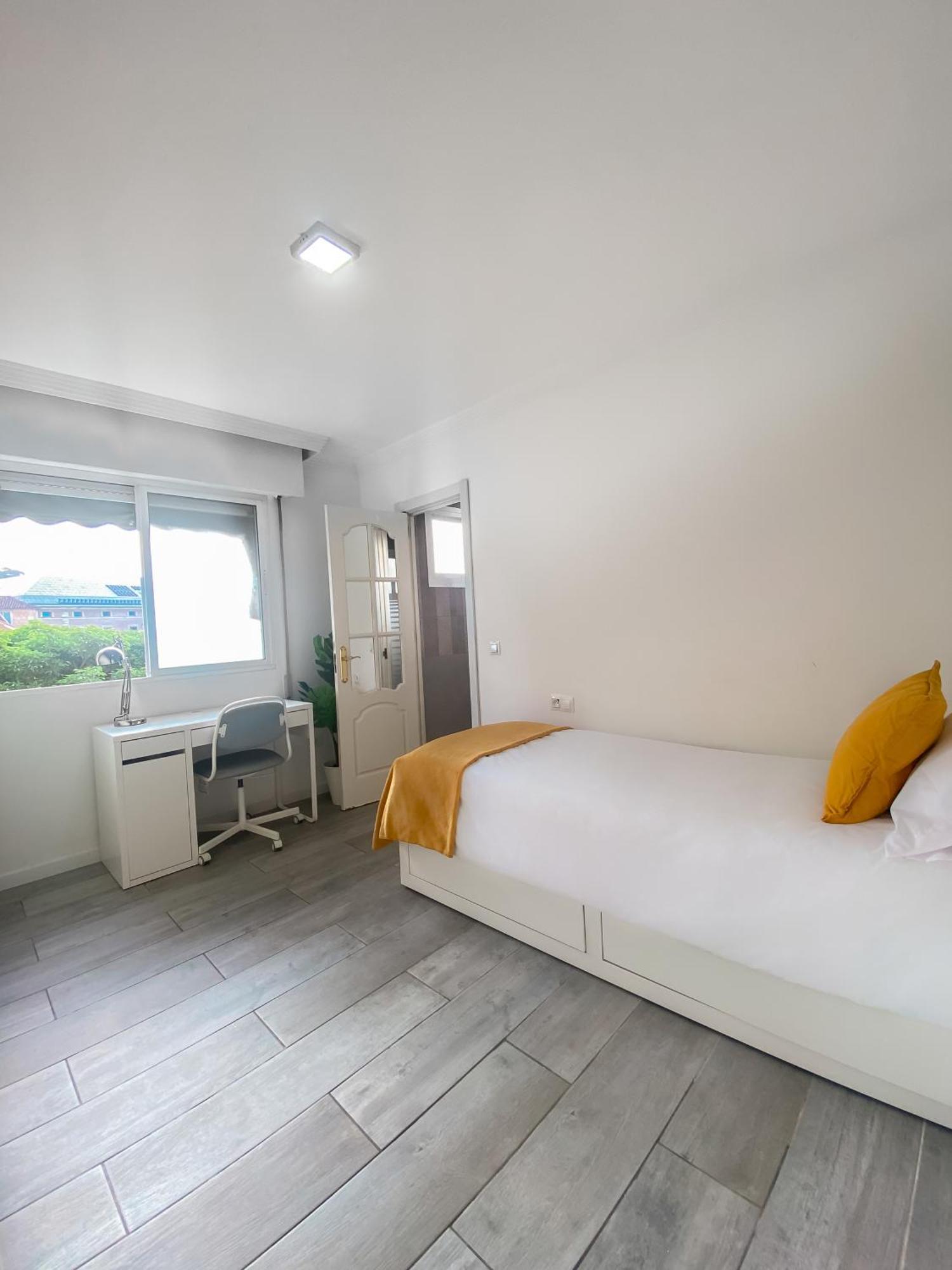 3 Y 3 Baths Y Aparcamiento Catedral *