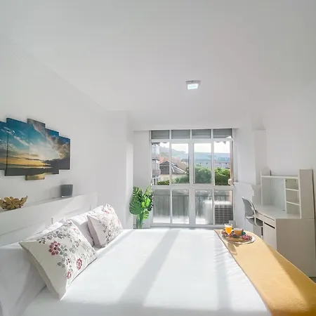3 Rooms Y 3 Baths Y Aparcamiento Catedral Malaga Exterior photo